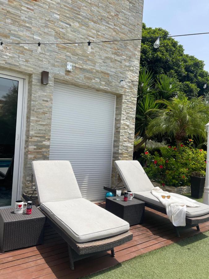 Homestay Piscina: Privado Con Sofá Cama *